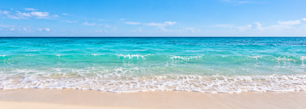 minimalistische türkis strandlandschaft